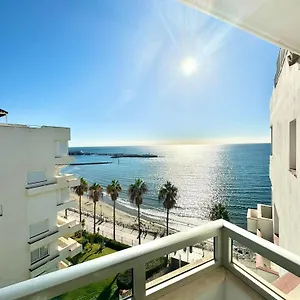 vistas-al-mar-en-centro-parking-gratuito.es-andalucia.com/